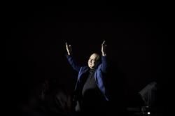 کنسرت علیرضا طلیسچی در جشنواره موسیقی فجر/ «دیوونه دوست‌داشتنی» اجرا شد